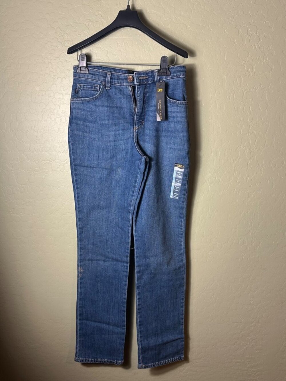 NWT Lee Relaxed Fit High Rise Straight Leg Jeans Size Medium